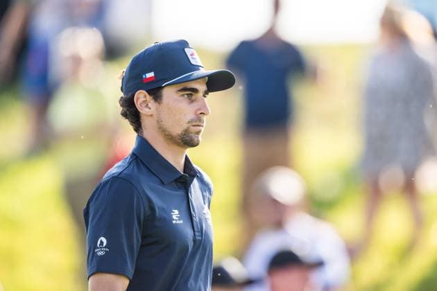 240801 Joaquin Niemann of Chile competes in men s individual golf round 1 during day 6 of the Paris 2024 Olympic Games, Olympische Spiele, Olympia, OS on August 1, 2024 in Paris. Photo: Ludvig Thunman BILDBYRAN kod LT LT0653 golf olympic games olympics os ol olympiska spel olympiske leker paris 2024 paris-os paris-ol 6 bbeng chile Copyright: LUDVIGxTHUNMAN BB240801LT011