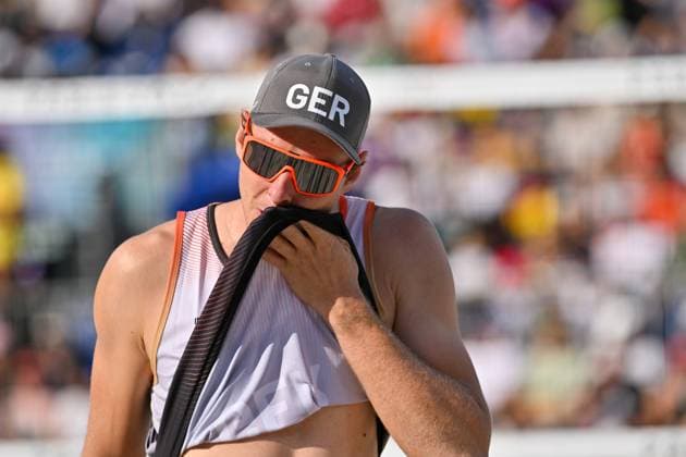 Olympische Spiele Beach volleyball, Beachvolleyball ; Paris 01.08.2024 Vorrunde, Herren, GER_AUS, Nils Ehlers (1, GER), Copyright: xBEAUTIFULxSPORTS TomxBlochx