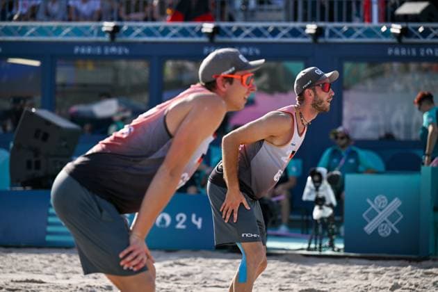 Olympische Spiele Beach volleyball, Beachvolleyball ; Paris 01.08.2024 Vorrunde, Herren, GER_AUS, Nils Ehlers (1, GER), Clemens Wickler (2, GER), Copyright: xBEAUTIFULxSPORTS TomxBlochx