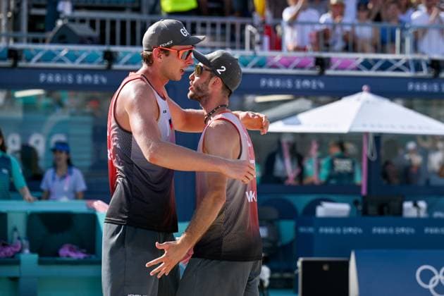 Olympische Spiele Beach volleyball, Beachvolleyball ; Paris 01.08.2024 Vorrunde, Herren, GER_AUS, Nils Ehlers (1, GER), Clemens Wickler (2, GER), Copyright: xBEAUTIFULxSPORTS TomxBlochx