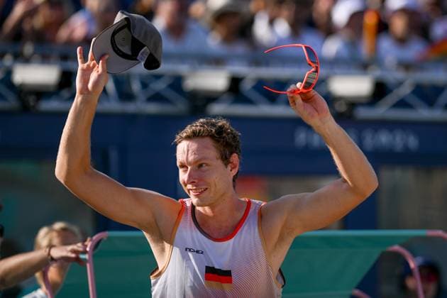 Olympische Spiele Beach volleyball, Beachvolleyball ; Paris 01.08.2024 Vorrunde, Herren, GER_AUS, Nils Ehlers (1, GER), Copyright: xBEAUTIFULxSPORTS TomxBlochx
