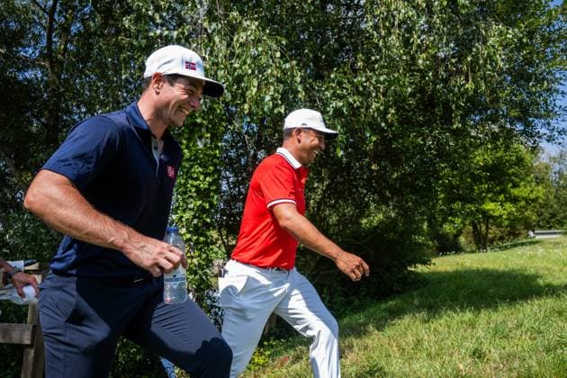 240801 Viktor Hovland of Norway and Xander Schauffele of USA compete in men s individual golf round 1 during day 6 of the Paris 2024 Olympic Games, Olympische Spiele, Olympia, OS on August 1, 2024 in Paris. Photo: Ludvig Thunman BILDBYRAN kod LT LT0653 golf olympic games olympics os ol olympiska spel olympiske leker paris 2024 paris-os paris-ol 6 bbeng usa norge norway Copyright: LUDVIGxTHUNMAN BB240801LT092