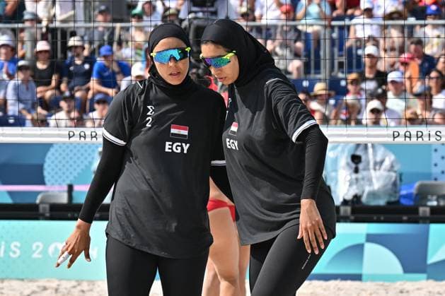 Paris 2024 - Women’s Beach volleyball, Beachvolleyball Spain v Egypt Marwa D.Elghobashy of team Egypt during the Women s beach volleyball between Spain and Egypt during the Olympic Games, Olympische Spiele, Olympia, OS Paris 2024 at Eiffel Tower Stadium on August 1, 2024 in Paris, France. Photo by Laurent Zabulon ABACAPRESS.COM  Copyright: xZabulonxLaurent ABACAx
