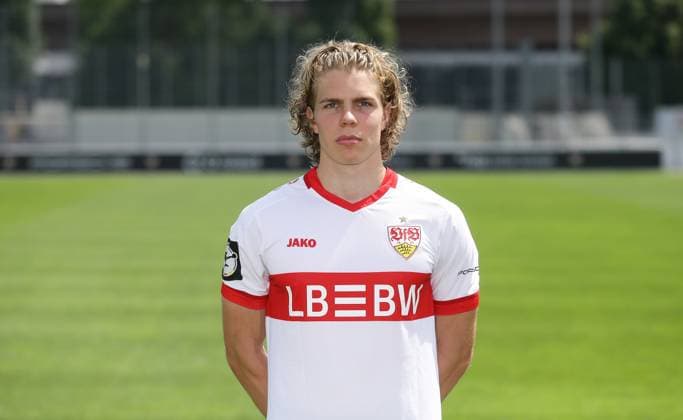 Stuttgart , Fototermin , Tino Kaufmann ; VfB Stuttgart II ;3.Liga Porträttermin 2024 2025