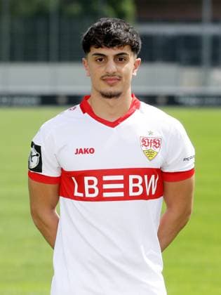 Stuttgart , Fototermin , Semih Kara ; VfB Stuttgart II ;3.Liga Porträttermin 2024 2025