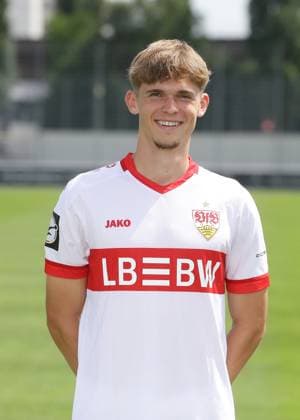 Stuttgart , Fototermin , Leon Reichard ; VfB Stuttgart II ;3.Liga Porträttermin 2024 2025
