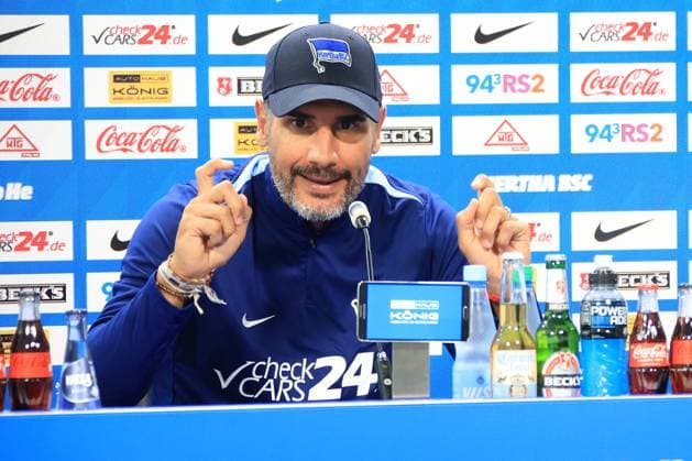 DEU, DFL, 2. FBL, Hertha BSC, Pressekonferenz, 01.08.2024, Hertha-Geschaeftsstelle, Berlin, DEU, DFL, 2. FBL, Hertha BSC, Pressekonferenz, im Bild Cheftrainer Cristian Fiel (Hertha BSC Berlin), DFL - regulations prohibit any use of Photographs as image sequences and or quasi-video Foto: Juergen Engler nordphoto GmbH
