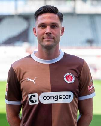 Andreas Albers (St.Pauli) 31.07.24, Hamburg, FC St.Pauli 1910, 1. Fussball Bundesliga, 1.Liga, DFL, Saison 2024 2025, und Portraittermin REGULATIONS PROHIBIT ANY USE OF PHOTOGRAPHS as IMAGE SEQUENCES and or QUASI-VIDEO. Â