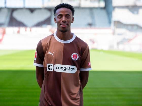 Morgan Guilavogui (St.Pauli) 31.07.24, Hamburg, FC St.Pauli 1910, 1. Fussball Bundesliga, 1.Liga, DFL, Saison 2024 2025, und Portraittermin REGULATIONS PROHIBIT ANY USE OF PHOTOGRAPHS as IMAGE SEQUENCES and or QUASI-VIDEO. Â