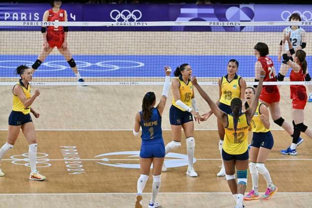 Brazil (BRA) vs Japan (JPN), Volleyball Women s Preliminary Round at Paris South Arena 1, during the Paris 2024 Olympic Games, Olympische Spiele, Olympia, OS 01 August 2024, Paris, France. Noxthirdxpartyxsales  (261585393)