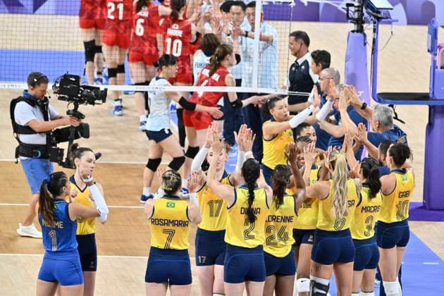 Brazil Team (BRA), Brazil (BRA) vs Japan (JPN), Volleyball Women s Preliminary Round at Paris South Arena 1, during the Paris 2024 Olympic Games, Olympische Spiele, Olympia, OS 01 August 2024, Paris, France. Noxthirdxpartyxsales  (261585622)