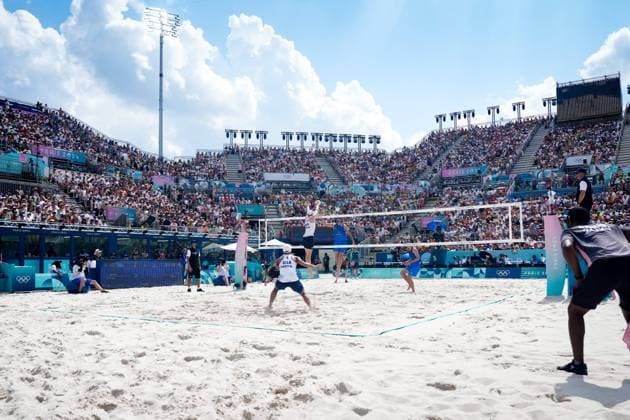 Paris 2024 - Men’s Beach Volley Miles Partain and Andrew Benesh of USA during the Paris 2024 Olympic Games, Olympische Spiele, Olympia, OS at the Eiffel Tower Stadium, in Paris, France on August 1, 2024. Photo by Julien Poupart ABACAPRESS.COM Paris France  Copyright: xPoupartxJulien ABACAx