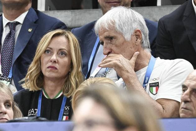 August 1, 2024, Paris, FRANCE: The italian Prime Minister Giorgia Meloni with the President of Coni Giovanni MalagÃ² in the stands of the Arena Sud for the women s volleyball match between Italy and the Netherlands, during the Paris 2024 Olympics Games, 1 August 2024 ANSA Parigi: Meloni a Italia-Olanda di pallavolo femminile  - ZUMAa110 20240801_zaf_a110_068 Copyright: xCiroxFuscox