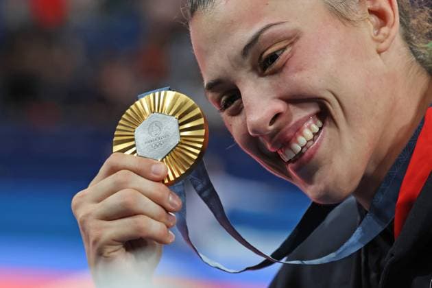 Sport Themen der Woche KW31 Sport Bilder des Tages Sieg der italienischen Judoka Alice Bellandi (ITA) im Finale in der Klasse bis 78 Kilogramm beim Judo, Goldmedaille , Judo, Victoryzeichen Paris 2024, Olympic Games, Olympische Spiele, Olympia, OS Paris 2024, Olympic Games 2024, 01.08.2024, - *** Victory of the Italian judoka Alice Bellandi ITA in the final in the category up to 78 kilograms in judo, gold medal, judo, victory sign Paris 2024, Olympic Games Paris 2024, Olympic Games 2024, 01 08 2024,