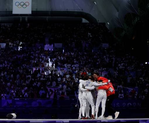 (240801) -- PARIS, Aug. 1, 2024 -- Team Japan celebrate victory after the women s foil team bronze medal match of fencing between Canada and Japan at the Paris 2024 Olympic Games, Olympische Spiele, Olympia, OS in Paris, France, Aug. 1, 2024. ) (PARIS2024) FRANCE-PARIS-OLY-FENCING FeixMaohua 