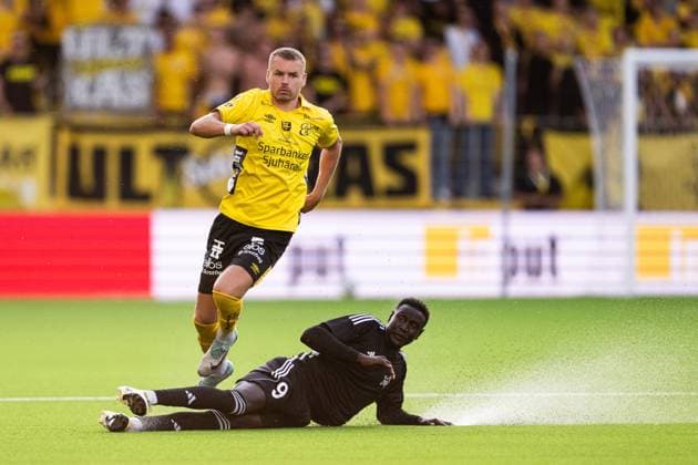 240801 Gustav Henriksson of Elfsborg and Ajak Riak of Sheriff Tiraspol during the UEFA Europa League qualification match between Elfsborg and Sheriff Tiraspol on August 1, 2024 in Boras. Photo: Jörgen Jarnberger BILDBYRAN COP 112 JJ0383 fotboll football soccer fotball uefa europa league kval qualifying round qualification elfsborg sheriff tiraspol bbeng Copyright: JÖRGENxJARNBERGER BB240801JJ060