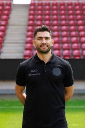 Fussball - 1. Bundesliga - Porträttermin 2024 2025 - 1. FSV Mainz 05 - 28.07.24, Nejmeddin Daghfous (Teambetreuer Integration), 1. FSV Mainz 05, 1. BL; Porträttermin 2024 2025, -