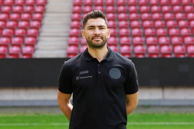 Fussball - 1. Bundesliga - Porträttermin 2024 2025 - 1. FSV Mainz 05 - 28.07.24, Nejmeddin Daghfous (Teambetreuer Integration), 1. FSV Mainz 05, 1. BL; Porträttermin 2024 2025, -
