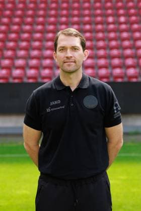 Fussball - 1. Bundesliga - Porträttermin 2024 2025 - 1. FSV Mainz 05 - 28.07.24, Dr. Philipp Appelmann (Arzt), 1. FSV Mainz 05, 1. BL; Porträttermin 2024 2025, -