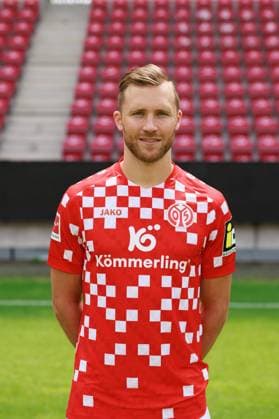 Fussball - 1. Bundesliga - Porträttermin 2024 2025 - 1. FSV Mainz 05 - 28.07.24, Silvan Widmer, 1. FSV Mainz 05, 1. BL; Porträttermin 2024 2025, -