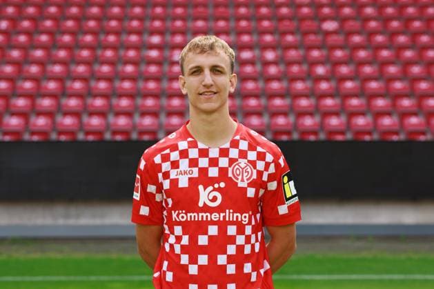 Fussball - 1. Bundesliga - Porträttermin 2024 2025 - 1. FSV Mainz 05 - 28.07.24, Nelson Weiper, 1. FSV Mainz 05, 1. BL; Porträttermin 2024 2025, -