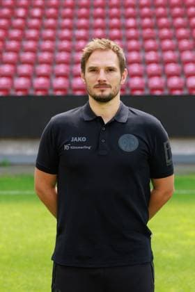 Fussball - 1. Bundesliga - Porträttermin 2024 2025 - 1. FSV Mainz 05 - 28.07.24, Sören Hartung (Co-Trainer), 1. FSV Mainz 05, 1. BL; Porträttermin 2024 2025, -
