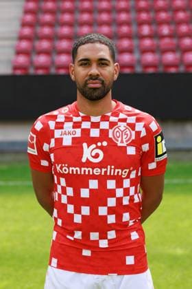 Fussball - 1. Bundesliga - Porträttermin 2024 2025 - 1. FSV Mainz 05 - 28.07.24, Phillipp Mwene, 1. FSV Mainz 05, 1. BL; Porträttermin 2024 2025, -