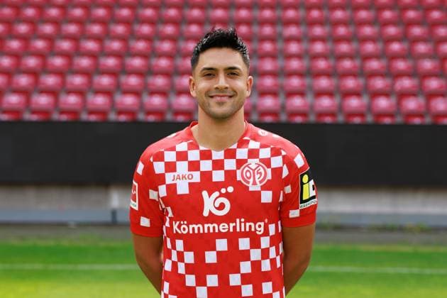 Fussball - 1. Bundesliga - Porträttermin 2024 2025 - 1. FSV Mainz 05 - 28.07.24, Nadiem Amiri, 1. FSV Mainz 05, 1. BL; Porträttermin 2024 2025, -