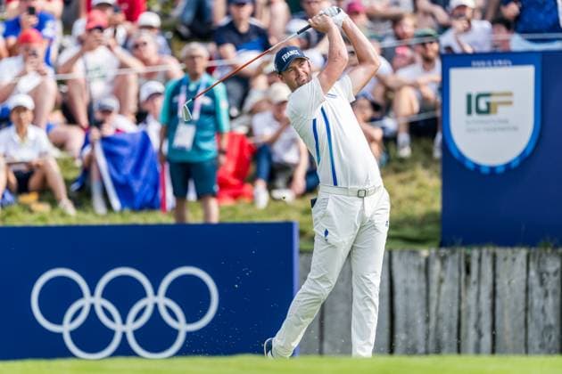 240802 Victor Perez of France competes in men s individual golf round 2 during day 7 of the Paris 2024 Olympic Games, Olympische Spiele, Olympia, OS on August 2, 2024 in Paris. Photo: Ludvig Thunman BILDBYRAN kod LT LT0655 golf olympic games olympics os ol olympiska spel olympiske leker paris 2024 paris-os paris-ol 7 bbeng Copyright: LUDVIGxTHUNMAN BB240802LT001