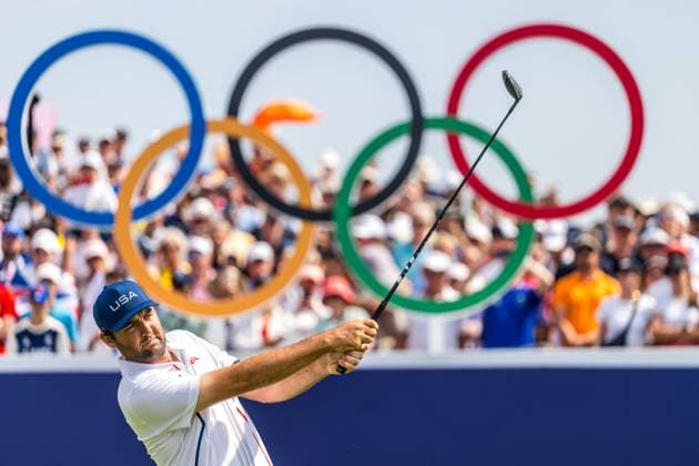 240802 Scottie Scheffler of USA competes in men s individual golf round 2 during day 7 of the Paris 2024 Olympic Games, Olympische Spiele, Olympia, OS on August 2, 2024 in Paris. Photo: Ludvig Thunman BILDBYRAN kod LT LT0655 golf olympic games olympics os ol olympiska spel olympiske leker paris 2024 paris-os paris-ol 7 bbeng Copyright: LUDVIGxTHUNMAN BB240802LT038