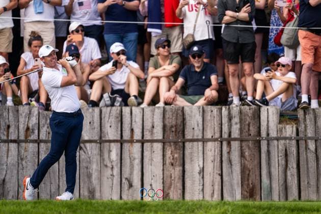 240802 Rory McIlroy of Ireland competes in men s individual golf round 2 during day 7 of the Paris 2024 Olympic Games, Olympische Spiele, Olympia, OS on August 2, 2024 in Paris. Photo: Ludvig Thunman BILDBYRAN kod LT LT0655 golf olympic games olympics os ol olympiska spel olympiske leker paris 2024 paris-os paris-ol 7 bbeng irland ireland Copyright: LUDVIGxTHUNMAN BB240802LT075