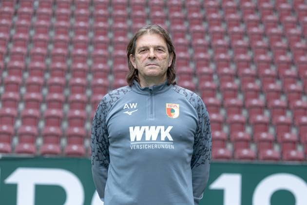 Dr. Andreas Weigel (Mannschaftsarzt); FC Augsburg; 1. BL, Porträttermin 2024 2025