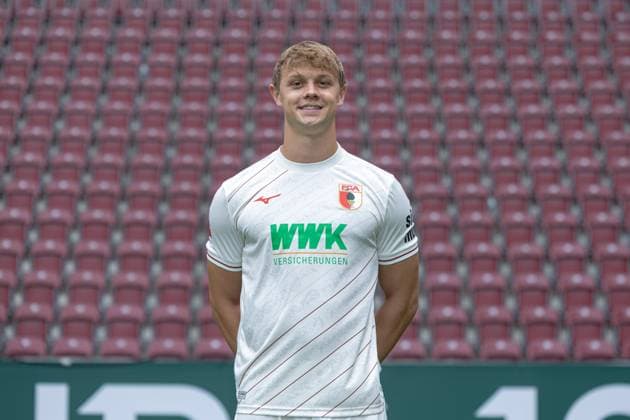 Robert Gumny; FC Augsburg; 1. BL, Porträttermin 2024 2025