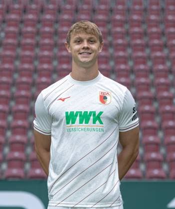 Robert Gumny; FC Augsburg; 1. BL, Porträttermin 2024 2025