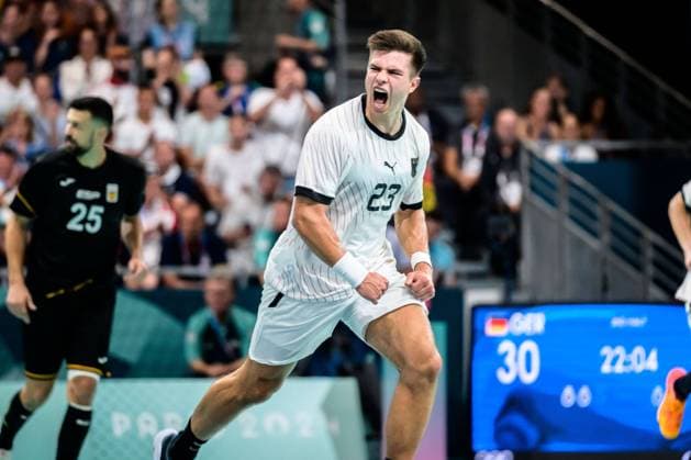 Paris, Frankreich: Handball Herren - Vorrunde Gruppe A - Deutschland - Spanien Renars Uscins (Deutschland) Jubel Freude Emotion Torjubel Torschuetze Torschütze Paris South Paris Arena 6 Frankreich