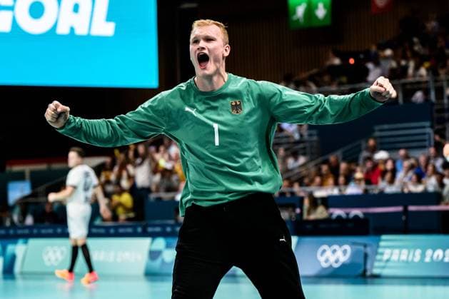 Paris, Frankreich: Handball Herren - Vorrunde Gruppe A - Deutschland - Spanien Torhueter David Späth David Spaeth (Deutschland) Jubel Freude Emotion Paris South Paris Arena 6 Frankreich