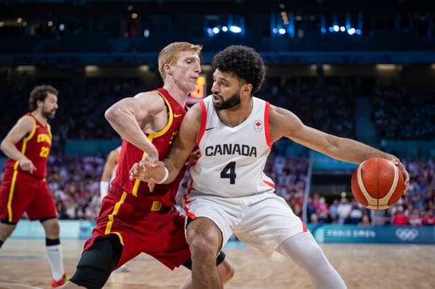 Olympische Spiele Paris 2024 Basketball Lille 02.08.2024 Vorrunde Männer Herren Kanada (CAN) -Spanien (ESP) Jamal MURRAY (Kanada, No.04) Alberto DIAZ (Spanien, No.09)