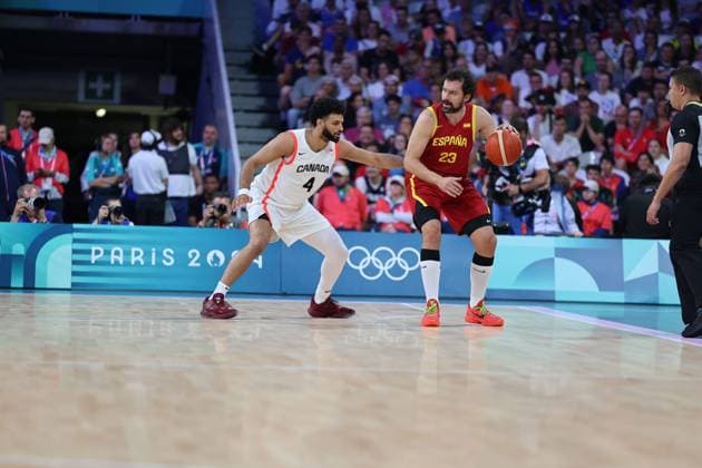 JO 2024 - Basket ball - Hommes - CANADA VS ESPAGNE JEUX OLYMPIQUES PARIS 2024 PHOTOPQR VOIX DU NORD 1 ; 02 08 2024 ; JO 2024 - Basket ball - Hommes - CANADA VS ESPAGNE .Photo Alexis Christiaen (Pib) - La Voix du Nord - The Paris 2024 Summer Olympic Games, Olympische Spiele, Olympia, OS (Jul 26-Aug 11, 2024).