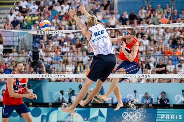 240802 Anders Mol and Christian Sorum of Norway in men s preliminary round Beach volleyball, Beachvolleyball match between Norway and Netherlands during day 7 of the Paris 2024 Olympic Games, Olympische Spiele, Olympia, OS on August 2, 2024 in Paris. Photo: Jon Olav Nesvold BILDBYRAN COP 217 JE0093 beachvolleyboll, beach volleyball, sandvolleyball,paris 2024 oly Copyright: JONxOLAVxNESVOLD BB240802JE170
