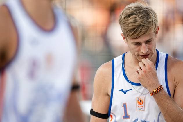 240802 Steven van de Velde of Netherlands in men s preliminary round Beach volleyball, Beachvolleyball match between Norway and Netherlands during day 7 of the Paris 2024 Olympic Games, Olympische Spiele, Olympia, OS on August 2, 2024 in Paris. Photo: Jon Olav Nesvold BILDBYRAN COP 217 JE0093 beachvolleyboll beach volleyball sandvolleyball paris 2024 olympics day 7 norway - netherlands bbeng Copyright: JONxOLAVxNESVOLD BB240802JE181
