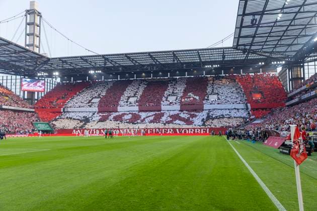 2. Fussball-Bundesliga: 1. FC Köln - Hamburger SV, 02.08.2024 Die Fans des 1. FC Köln mit einer Choreo. 2. Fussball-Bundesliga, 1. FC Köln - Hamburger SV, 1. Spieltag, am 02.08.2024, RheinEnergie-Stadion, Köln DFL regulations prohibit any use of photographs as image sequences and or quasi-video