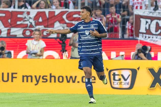 2. Fussball-Bundesliga: 1. FC Köln - Hamburger SV, 02.08.2024 Ransford Königsdörffer (Hamburger SV, 11) jubelt nach seinem Tor. 2. Fussball-Bundesliga, 1. FC Köln - Hamburger SV, 1. Spieltag, am 02.08.2024, RheinEnergie-Stadion, Köln DFL regulations prohibit any use of photographs as image sequences and or quasi-video