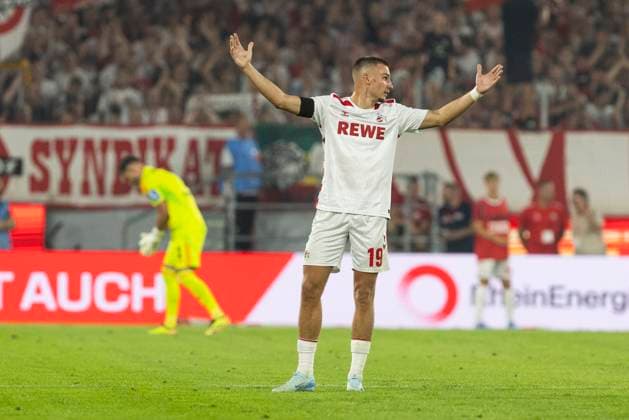 2. Fussball-Bundesliga: 1. FC Köln - Hamburger SV, 02.08.2024 Tim Lemperle (1. FC Köln, 19) beschwert sich. 2. Fussball-Bundesliga, 1. FC Köln - Hamburger SV, 1. Spieltag, am 02.08.2024, RheinEnergie-Stadion, Köln DFL regulations prohibit any use of photographs as image sequences and or quasi-video