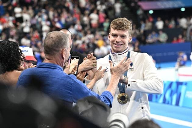 Bilder des Jahres 2024, Sport 08 August Sport Themen der Woche KW31 Highlight Bilder des Tages Paris 2024 - 200m Medley - Leon Marchand Wins Gold Leon Marchand of Team France celebrates after winning the gold medal in the final of the men s 200m individual medley swimming event during the Paris 2024 Summer Olympic Games, Olympische Spiele, Olympia, OS at the Paris La Defense Arena in Nanterre, near Paris, France on August 2, 2024. Photo by David Niviere ABACAPRESS.COM Paris France  Copyright: xNivierexDavid ABACAPRESS.COMx