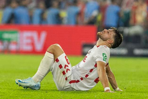 2. Fussball-Bundesliga: 1. FC Köln - Hamburger SV, 02.08.2024 Jan Thielmann (1. FC Köln, 29) enttäuscht nach der Niederlage. 2. Fussball-Bundesliga, 1. FC Köln - Hamburger SV, 1. Spieltag, am 02.08.2024, RheinEnergie-Stadion, Köln DFL regulations prohibit any use of photographs as image sequences and or quasi-video