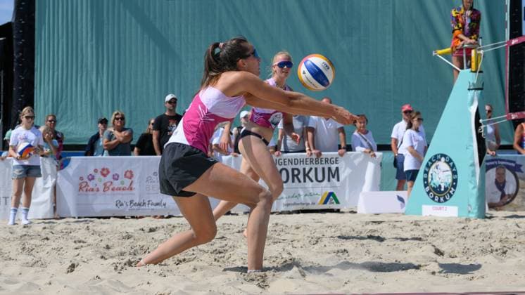 ROCK the BEACH Tour 2024, 02.08.2024, Borkum Sophia Neuß, Josefine Meiser; ROCK the BEACH Tour 2024, Borkum am 02.08.2024 Copyright: xBEAUTIFULxSPORTS PeterxWeberx
