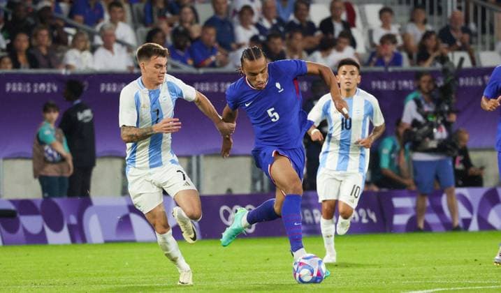 Sport Bilder des Tages JEUX OLYMPIQUES PARIS 2024 FRANCE ARGENTINE PHOTOPQR SUD OUEST Thierry DAVID ; ; 02 08 2024 ; COMMENTAIRES :Bordeaux 2 AoÃ»t 2024. Stade de Bordeaux . JO PARIS 2024 Ã Bordeaux, Un Ã tÃ olympique Ã Bordeaux MÃ tropole. Du 24 juillet au 2 aoÃ»t 2024, la mÃ tropole de Bordeaux accueille des matchs de football des Jeux Olympiques au Stade de Bordeaux. Vendredi 2 aoÃ»t 21h FOOTBALL (tournoi masculin) : Quart de finale FRANCE vs ARGENTINE. Session FBL 47 .Sildillia.Photo Thierry DAVID. - The Paris 2024 Summer Olympic Games, Olympische Spiele, Olympia, OS (Jul 26-Aug 11, 2024).