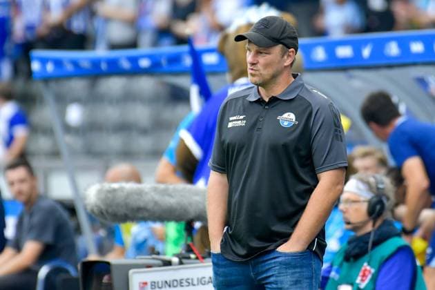03.08.2024, xlakx, Fussball 2.Bundesliga, Hertha BSC Berlin - SC Paderborn emspor, v.l. Lukas Kwasniok (SC Paderborn 07 Trainer), enttaeuscht, schaut enttaeuscht, niedergeschlagen, disappointed (DFL DFB REGULATIONS PROHIBIT ANY USE OF PHOTOGRAPHS as IMAGE SEQUENCES and or QUASI-VIDEO) Daniel Lakomski JAN Huebner Berlin