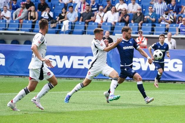 03.08.2024, xhfmx, Fussball 2.Bundesliga, Karlsruher SC - 1.FC Nürnberg emspor, v.l. Budu Zivzivadze (Karlsruher SC) verzieht. (DFL DFB REGULATIONS PROHIBIT ANY USE OF PHOTOGRAPHS as IMAGE SEQUENCES and or QUASI-VIDEO) Karlsruhe
