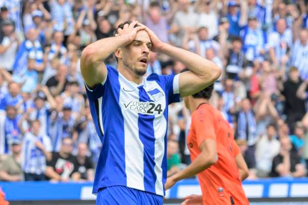 GER, Berlin, Fussball, Hertha BSC vs SC Paderborn, 2. Bundesliga, Olympiastadion, 03.08.2024, Haris Tabakovic (Hertha 25), zieht aufs Tor ab, trifft nicht, traurig, deprimiert, sauer, dfl-dfb-regulations-prohibit-any-use-of-photographs-as-image-sequences-and-or-quasi-video